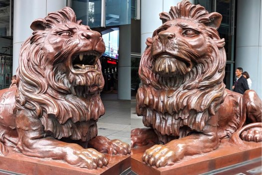 W.W. Wagstaff's Stephen and Stitt bronze lions guard the HSBC Building